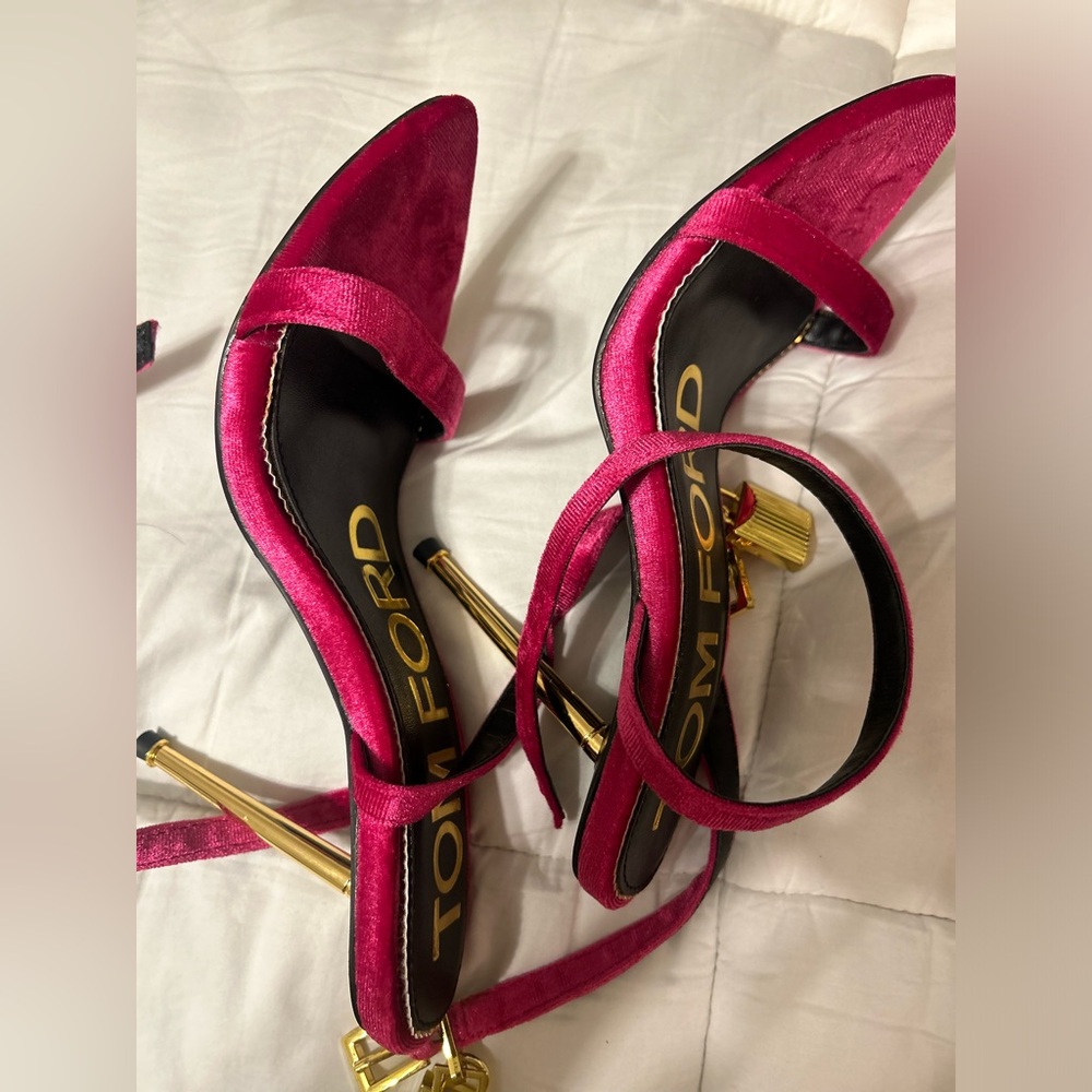 TOM FORD Padlock velvet sandals